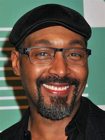 Jesse L. Martin Net Worth