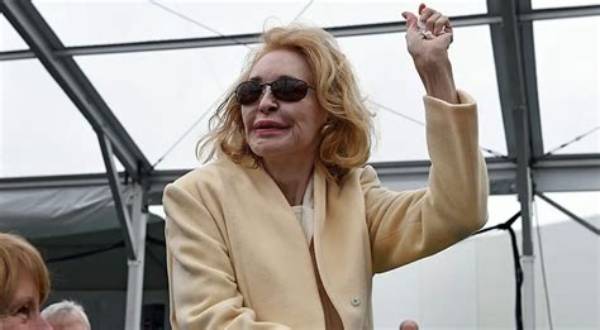 Joan Bennett Kennedy Net Worth