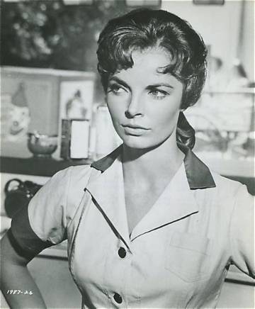 Joan Freeman Net Worth