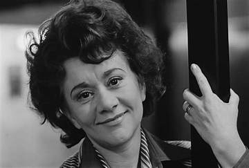 Joan Plowright Net Worth