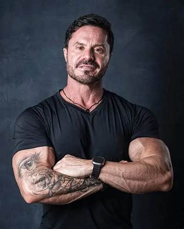 John Cariani Net Worth