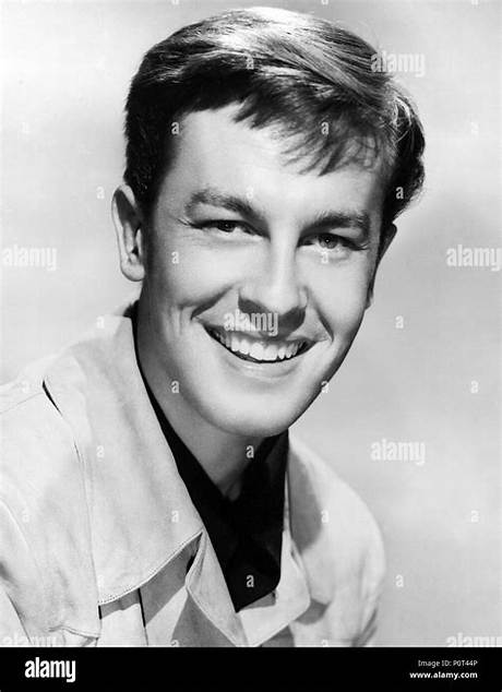 John Dall Net Worth
