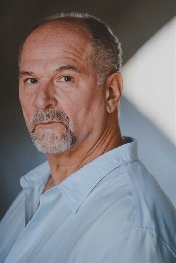 John Kapelos Net Worth