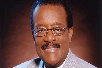 Johnnie Winston Net Worth