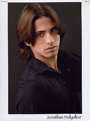 Jonathan Halyalkar Net Worth