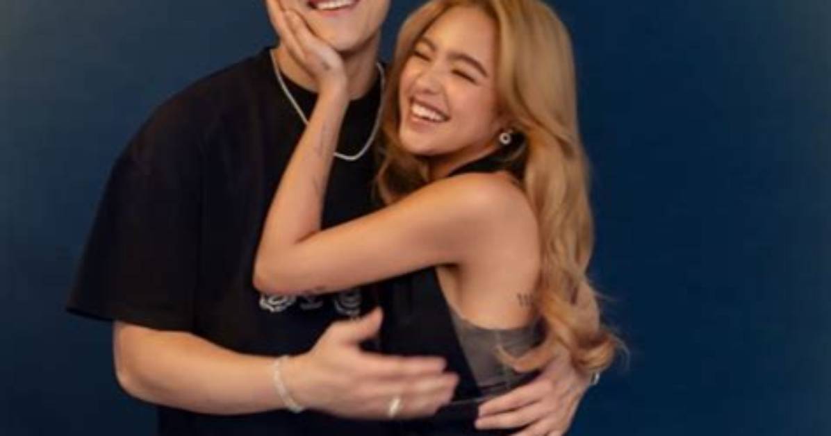 Juli%C3%A1N Gil Net Worth 1200. Jpg