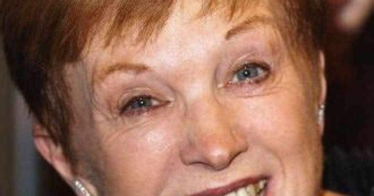 Julia Anne Robinson Net Worth
