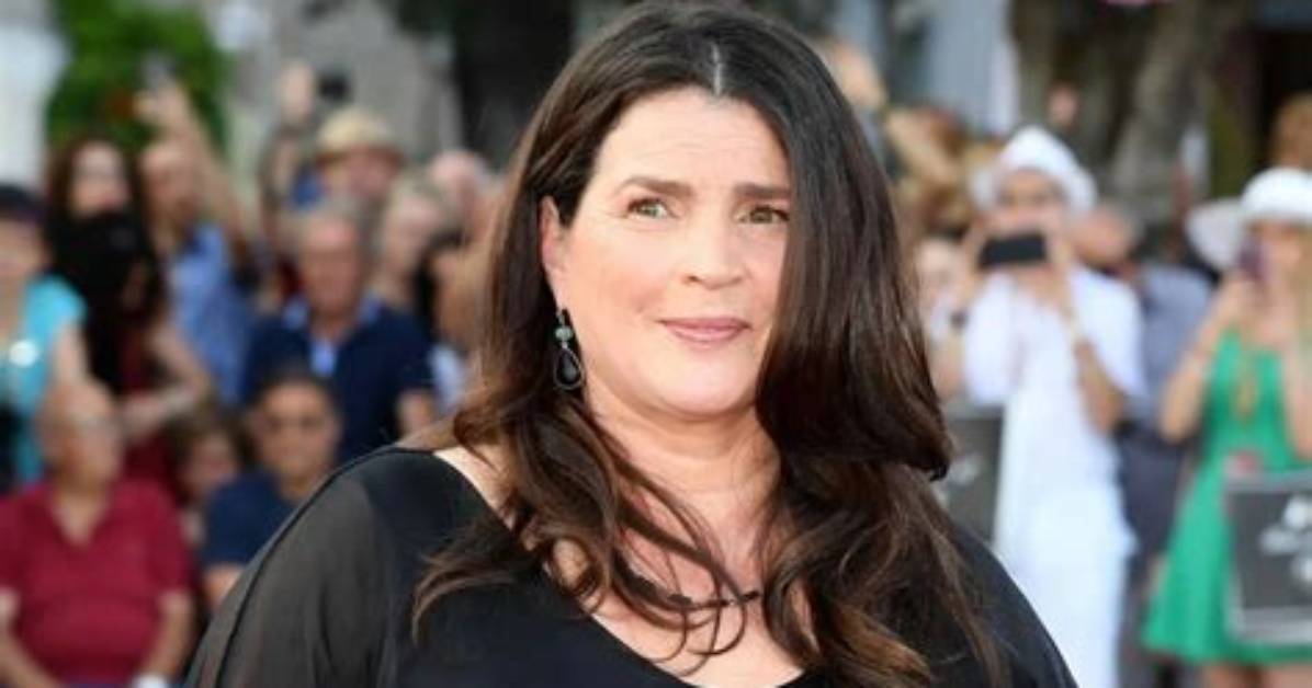 Julia Fowler Net Worth