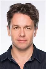 Julian Ovenden Net Worth