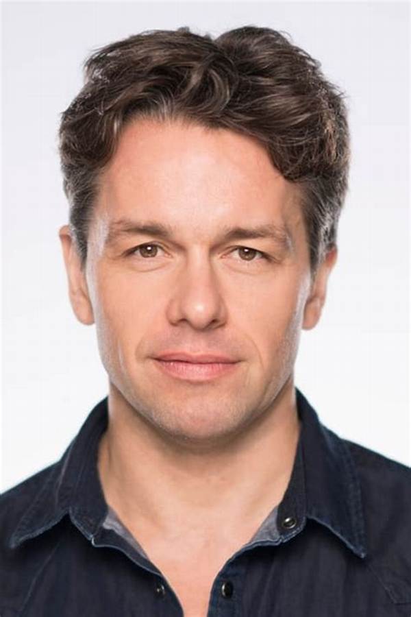 Julian Ovenden Net Worth