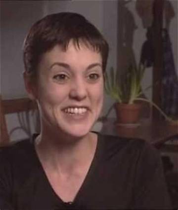Julie Entwisle Net Worth