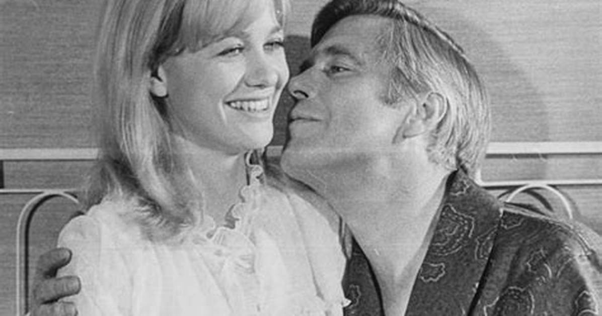 Julie Peppard Net Worth