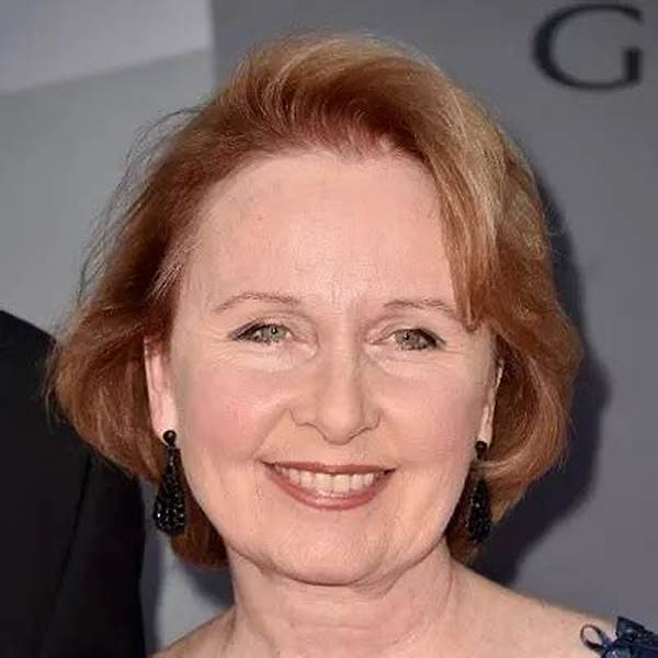 Kate Burton Net Worth