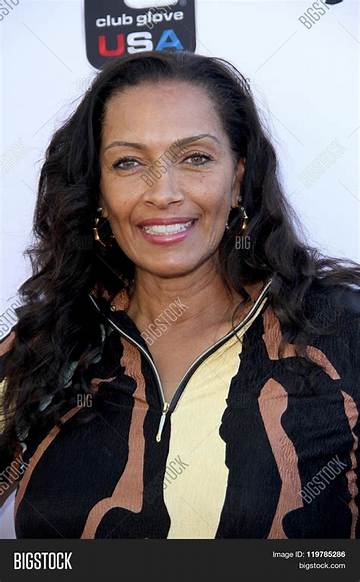 Kathleen Bradley Net Worth