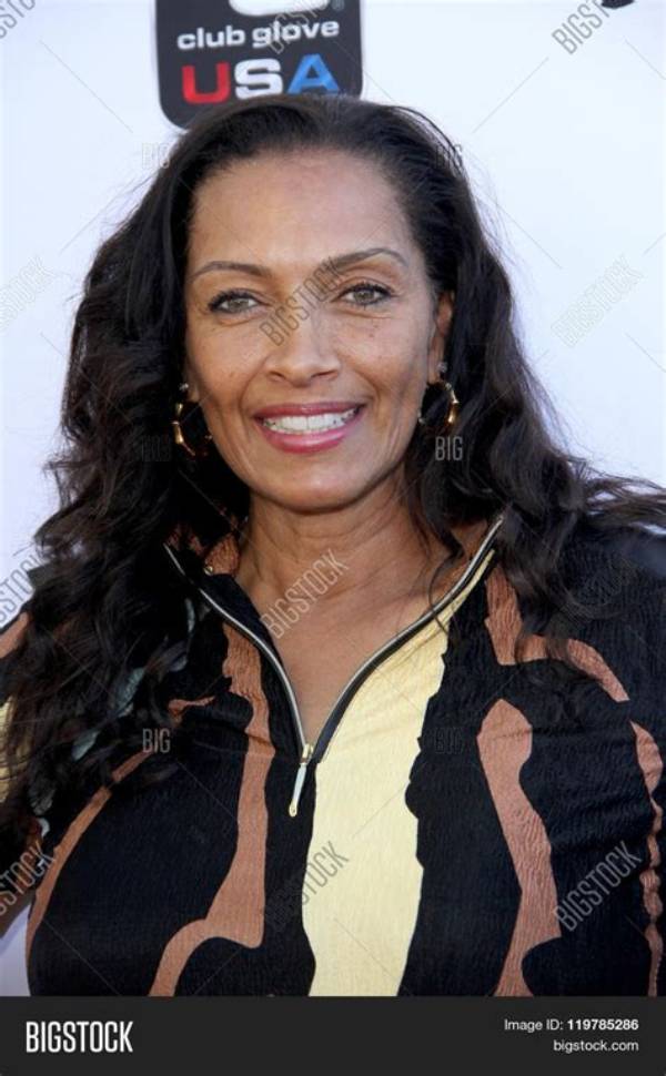 Kathleen Bradley Net Worth