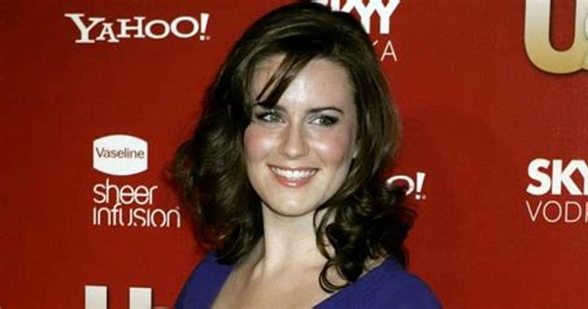 Katie Featherston Net Worth