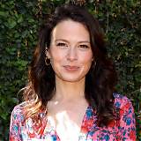 Katie Lowes Net Worth