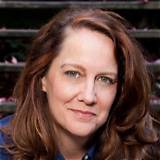 Kelly Carlin-Mccall Net Worth