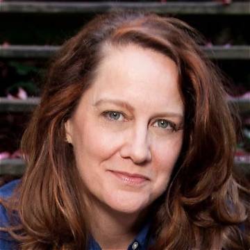 Kelly Carlin-Mccall Net Worth