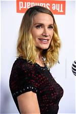 Kelly Lynch Net Worth
