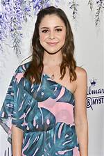 Krizia Vega Net Worth