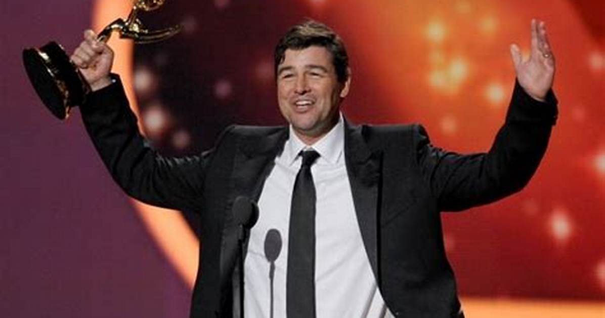 Kyle Chandler Net Worth