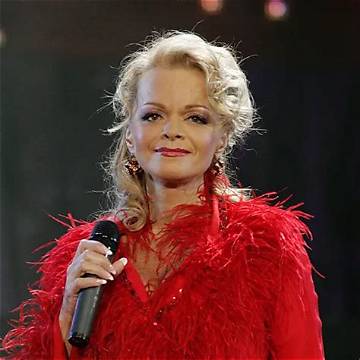 Larisa Dolina Net Worth