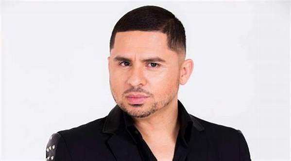 Larry Hernandez Net Worth