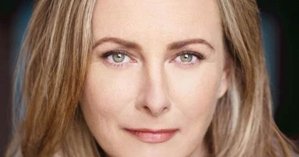 Laura De Carteret Net Worth