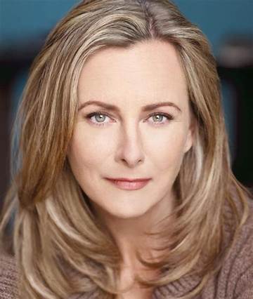 Laura De Carteret Net Worth