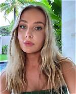 Lauren Curtis Net Worth