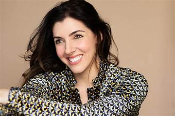 Lauren Howard Hayes Net Worth