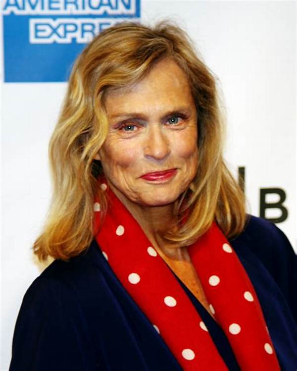 Lauren Hutton Net Worth