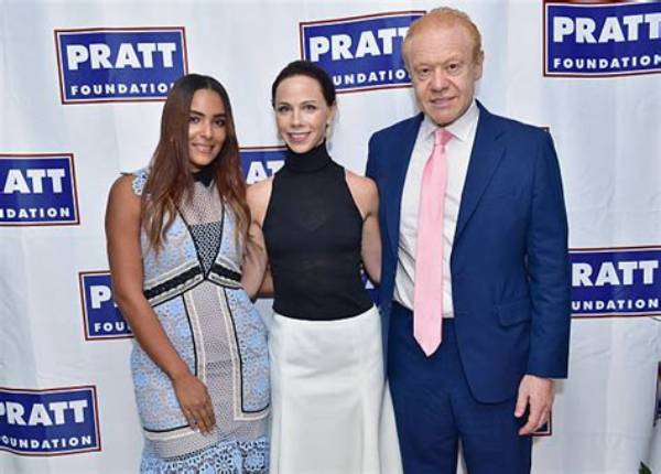 Lauren Pratt Net Worth