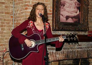 Laurie Boone Browning Net Worth