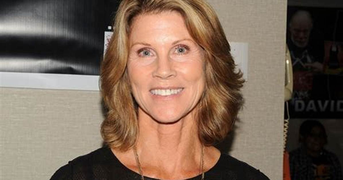 Leah Ayres Net Worth