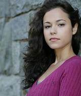 Leela Savasta Net Worth
