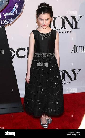 Lilla Crawford Net Worth