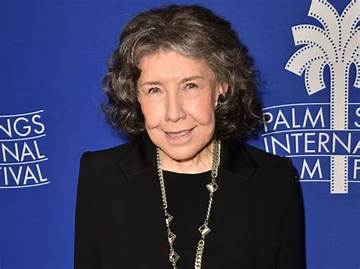 Lily Tomlin Net Worth