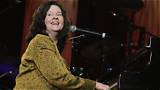Linda Gail Lewis Net Worth