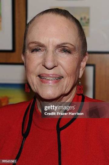 Linda Jones Clough Net Worth