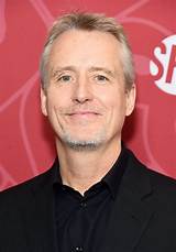 Linus Roache Net Worth