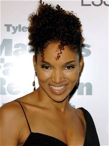 Lisa Arrindell Anderson Net Worth