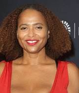 Lisa Nicole Carson Net Worth