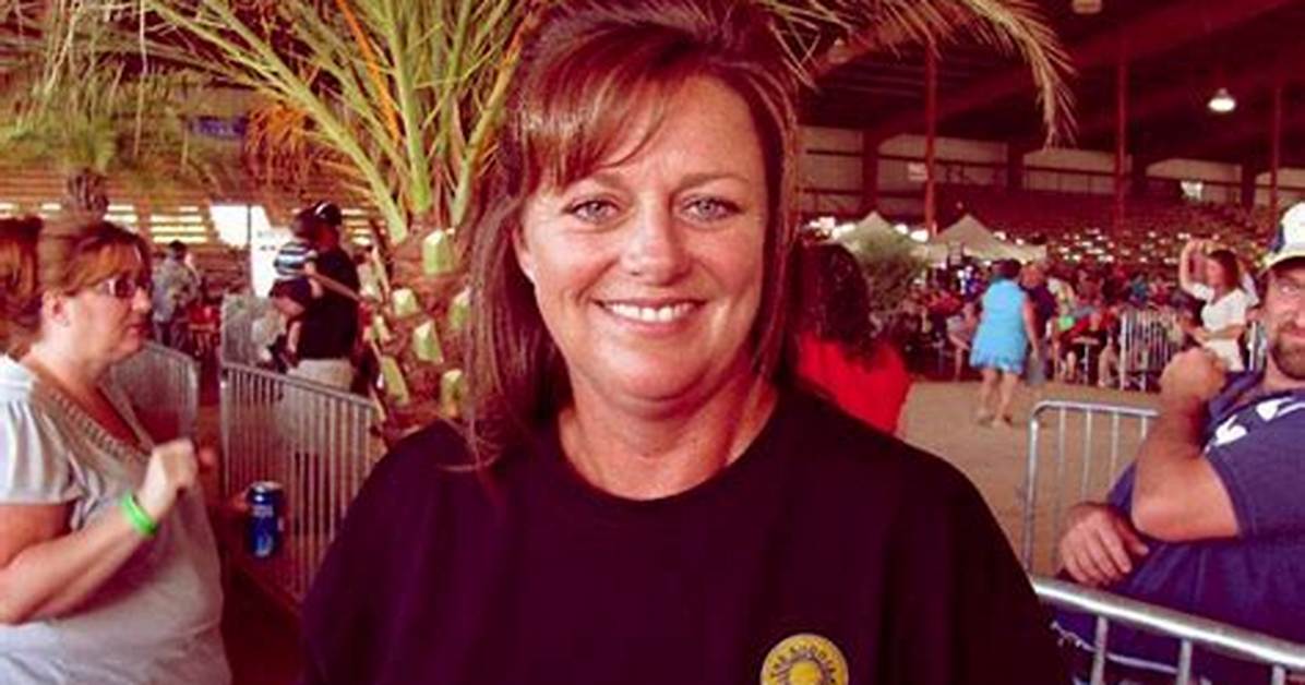 Liz Cavalier Net Worth