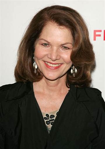 Lois Chiles Net Worth