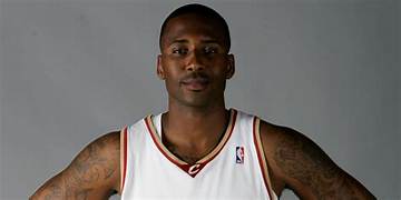Lorenzen Wright Net Worth
