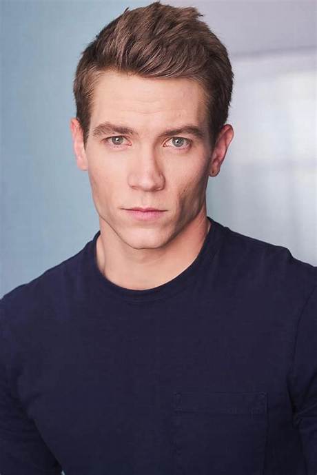 Lucas Adams Net Worth