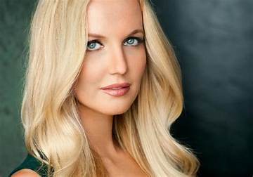 Lucia Oskerova Net Worth
