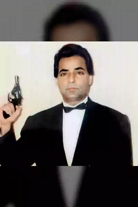 Mahendra Sandhu Net Worth